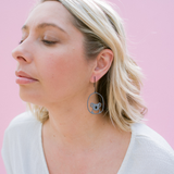 Midi Koala earrings in Grey/Black