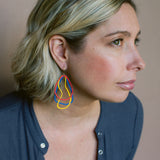 Tri Shape dangle earrings in Primarys
