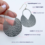 Callisia earrings in Gold