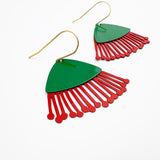 Midi Gum Blossom flower earrings in Red/Green