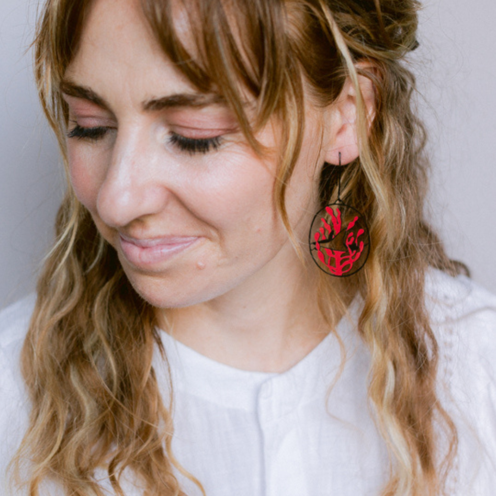 Manta Ray earrings in Black & Red