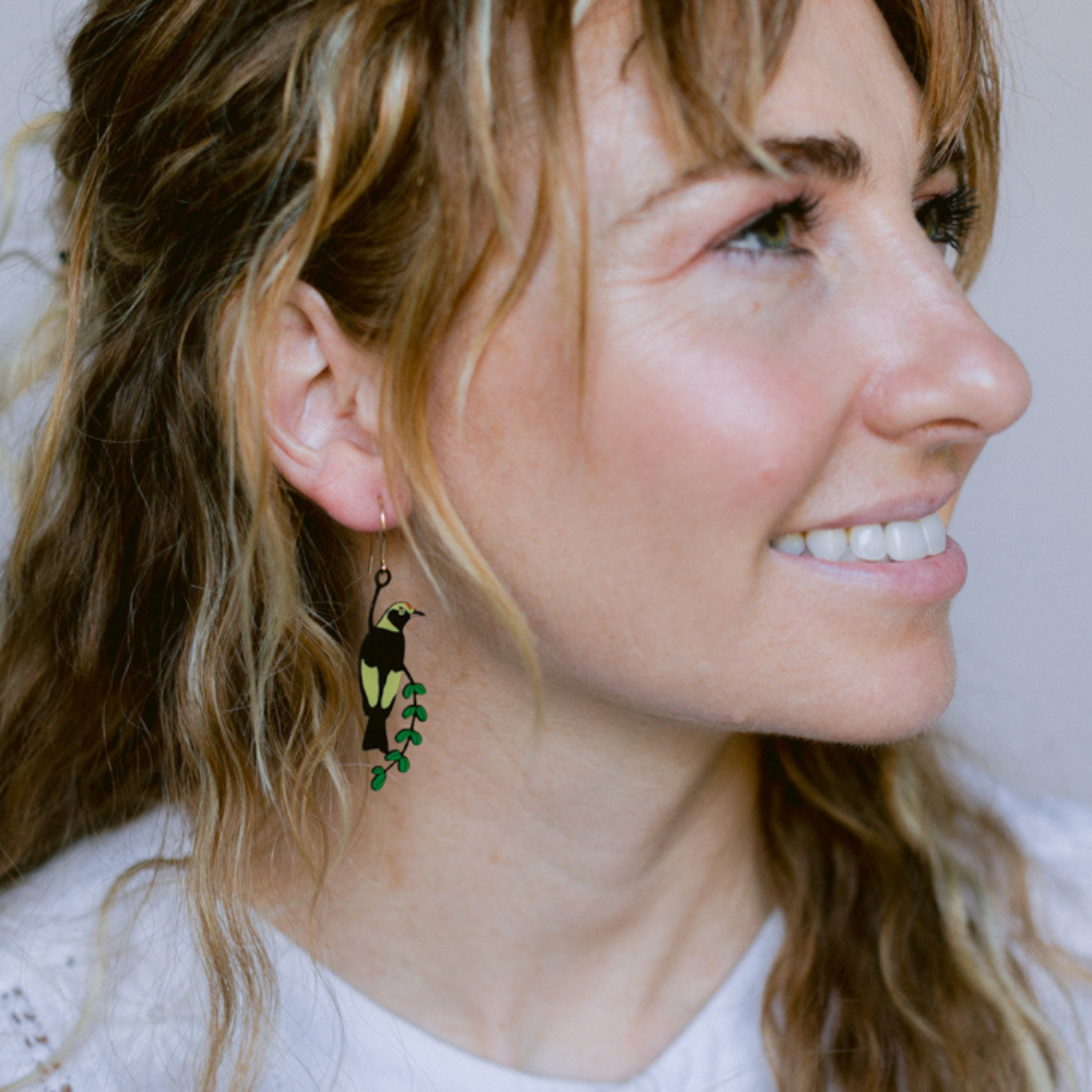 Midi Regent Bowerbird earrings in Black/Yellow/Green