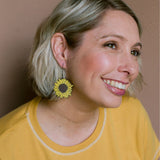 Midi Sunflower earrings in Black/Brown/Yellow