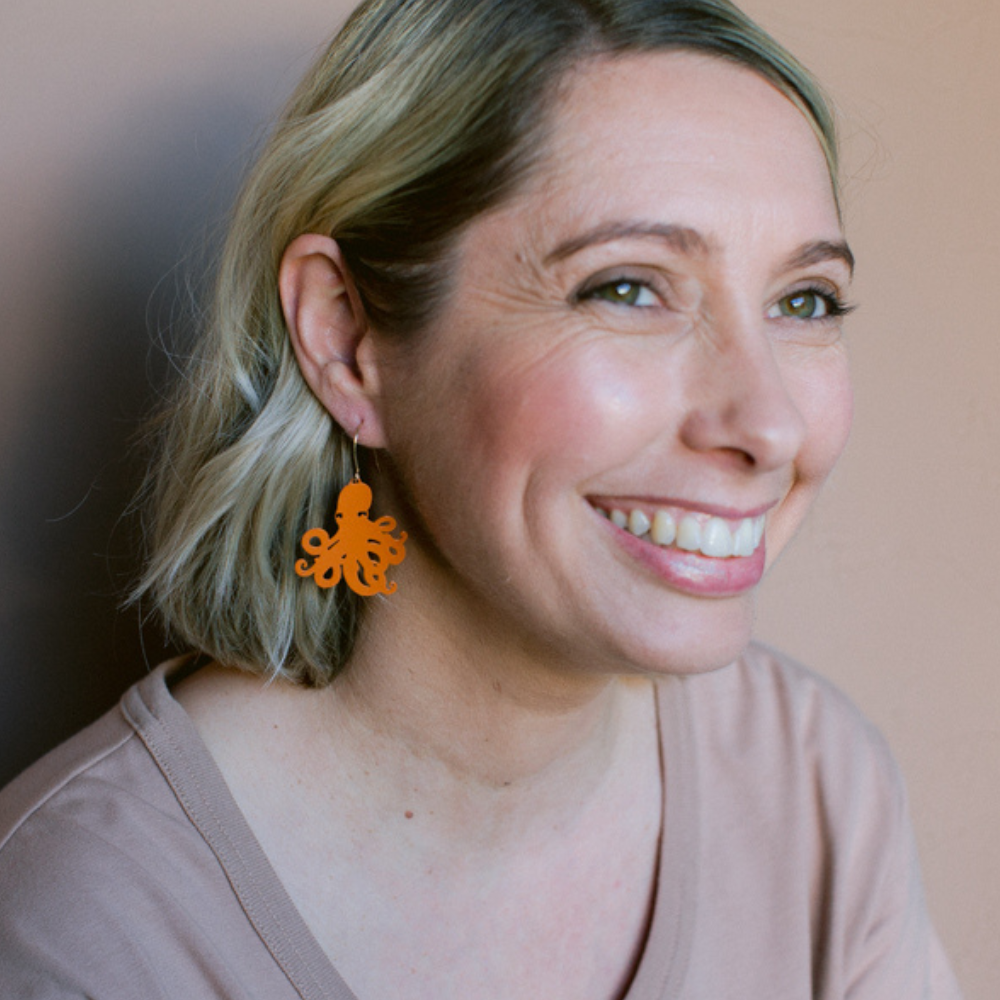 Octopus earrings in Orange