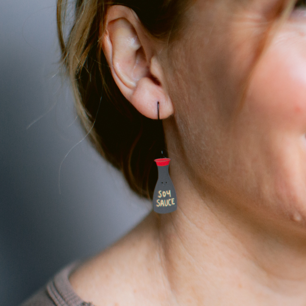 Soy Sauce earrings in Black, Red & Brown