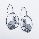 Midi Bilby earrings in Black/Grey