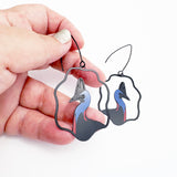 Midi Cassowary earrings in Black/Blue/Red