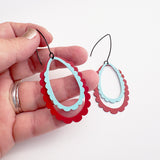 Midi Double Scallop Hoop earrings in Baby Blue/Red