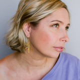 Dragonfly earrings in Gold