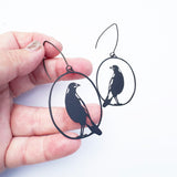 Midi Magpie earrings in Black