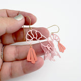 Midi Prawn dangle earrings in Coral
