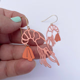 Midi Prawn dangle earrings in Coral