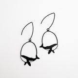 Mini Whale earrings in Black