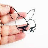 Mini Whale earrings in Black